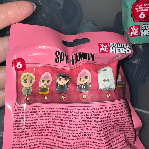 SpyxFamily Squish Hero Blind Bag Plush (Set of 4) - Picture 5 of 5